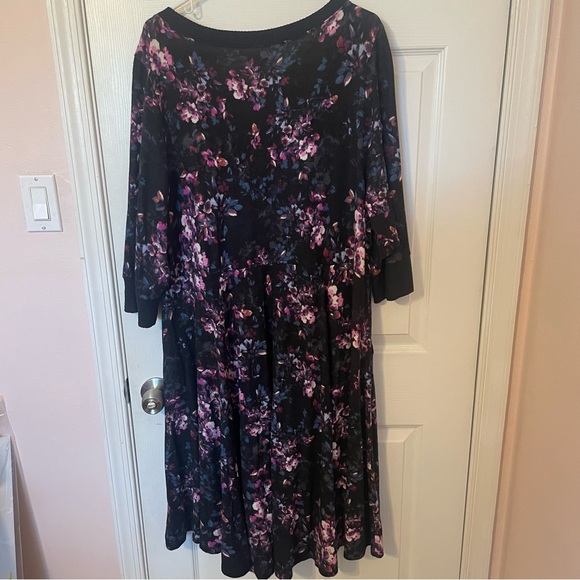 Torrid Super Soft Plush Floral Dress - Picture 7 of 10